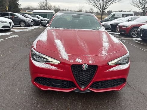 Used 2023 Alfa Romeo Giulia Veloce image 2