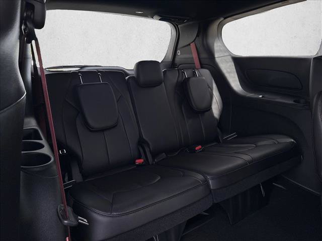 New 2027 Chrysler Pacifica Select FWD image 18