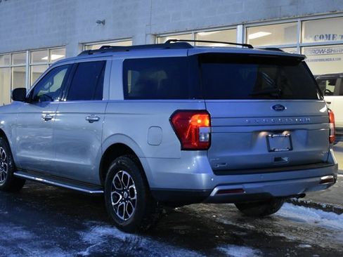 Used 2023 Ford Expedition Max XLT image 4