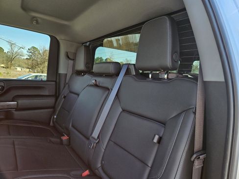 Used 2020 Chevrolet Silverado 2500 LTZ image 27
