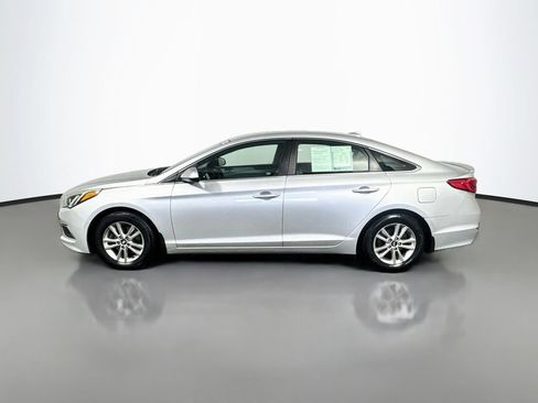 Used 2017 Hyundai Sonata SE FWD image 5
