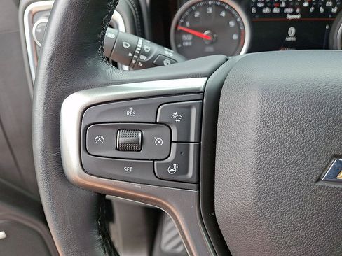 Certified 2021 Chevrolet Silverado 1500 LTZ w/ Technology Package AWD/4WD image 17