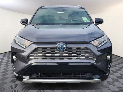 Used 2019 Toyota RAV4 XSE image 2