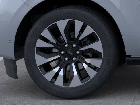 New 2026 Ford Expedition Max Platinum w/ Driver's Package image 19