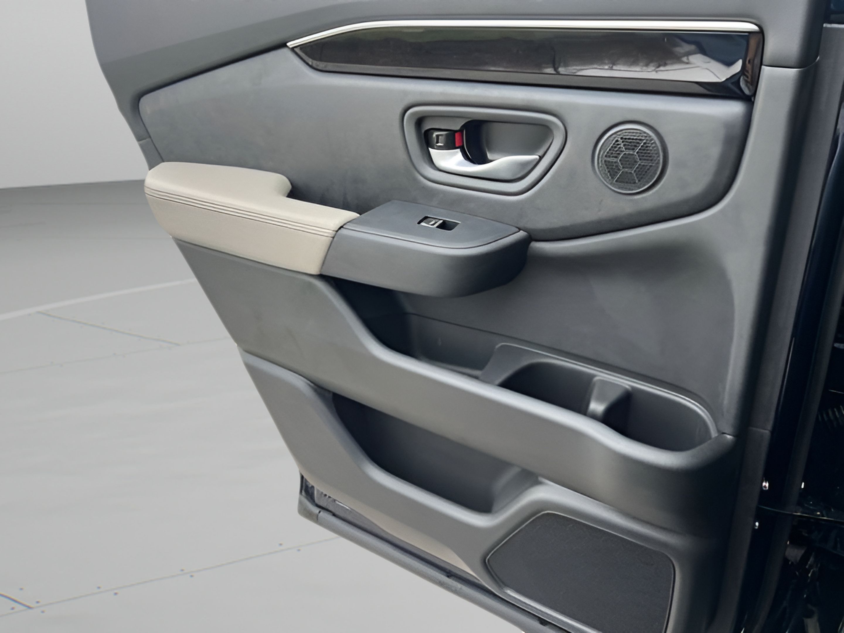 Certified 2026 Honda Passport RTL image 30