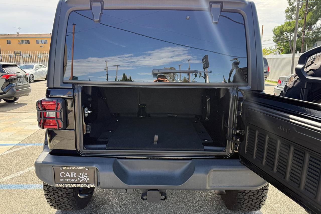 Used 2020 Jeep Wrangler Unlimited Sport AWD/4WD image 8