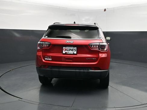Used 2025 Jeep Compass Limited AWD/4WD image 8