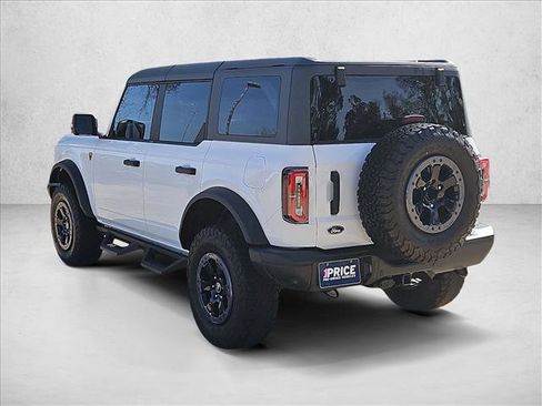 Used 2023 Ford Bronco Badlands image 8