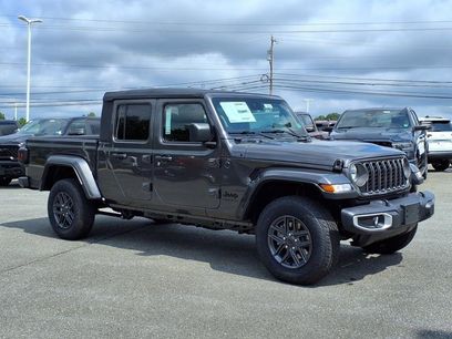 New 2025 Jeep Gladiator Sport