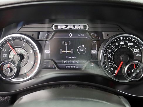 Used 2021 RAM 2500 Laramie w/ Night Edition image 19