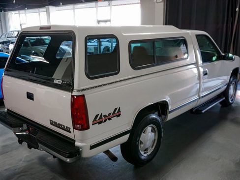 Used 1998 Chevrolet Silverado 1500 4x4 Regular Cab w/ Preferred Equipment Group 2 image 26