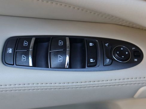 Used 2014 INFINITI QX60 AWD w/ Deluxe Touring Package image 36