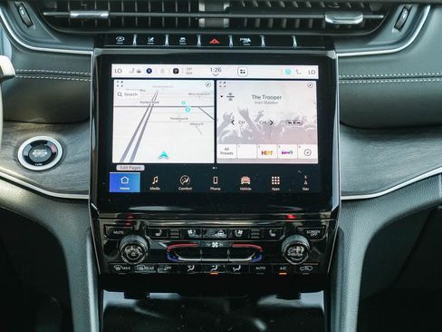 New 2025 Jeep Grand Cherokee L Limited w/ Luxury Tech Group II image 13