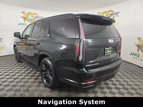 Certified 2022 Cadillac Escalade Sport w/ Touring Package image 6
