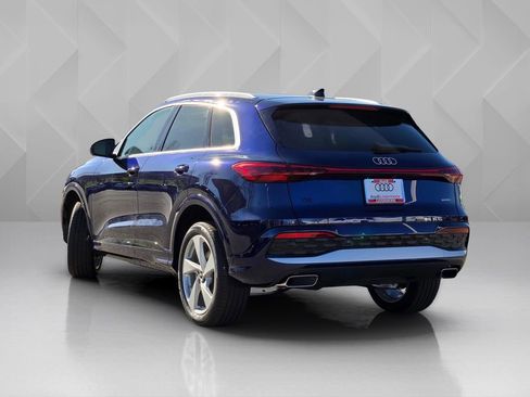 New 2025 Audi Q5 Premium Plus image 4