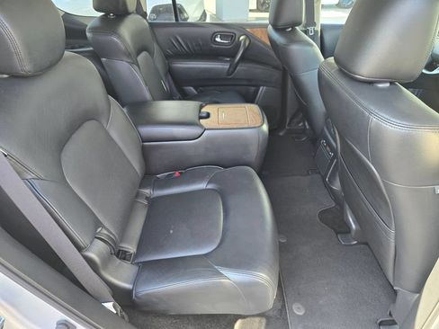 Used 2024 Nissan Armada SL w/ Captain's Chairs Package RWD image 18