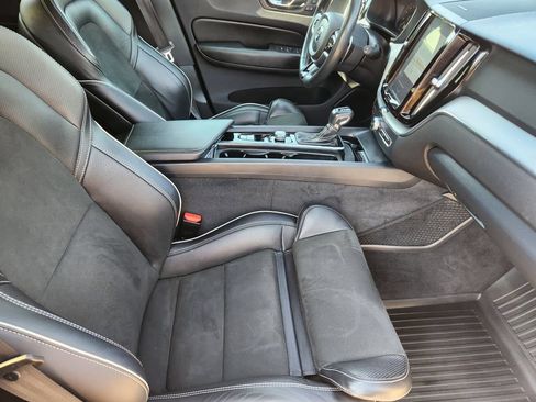 Used 2019 Volvo XC60 T5 R-Design w/ Protection Package Premier FWD image 20