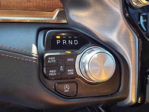 Used 2023 RAM 1500 Limited AWD/4WD image 9