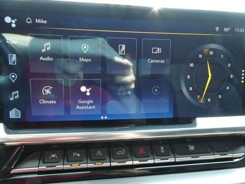 Certified 2023 Chevrolet Silverado 1500 High Country w/ High Country Premium Package AWD/4WD image 33
