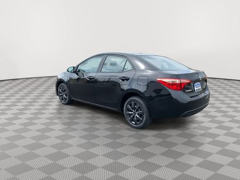 Used 2017 Toyota Corolla LE FWD image 5