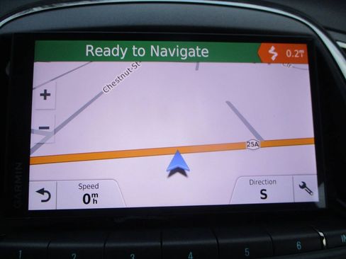 Used 2011 Buick LaCrosse CXL image 11