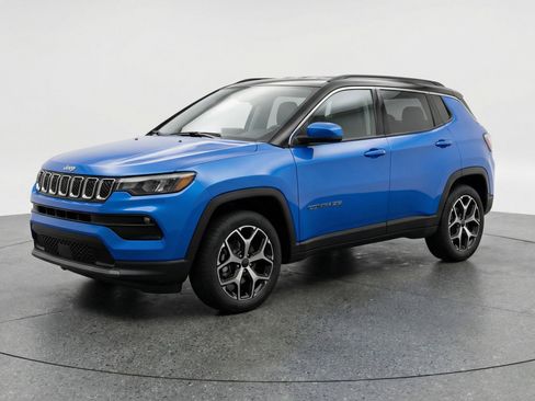 Used 2025 Jeep Compass Limited image 3