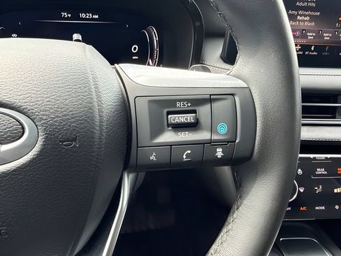 Used 2023 INFINITI QX60 Luxe w/ Vision Package FWD image 18