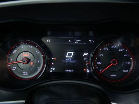 Used 2020 Dodge Charger R/T w/ Blacktop Package RWD image 33