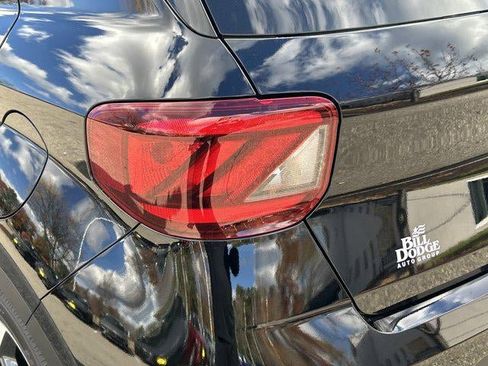 New 2026 Hyundai Venue SEL image 38