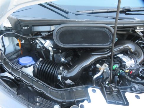 Used 2024 Ford Transit 350 XLT image 56