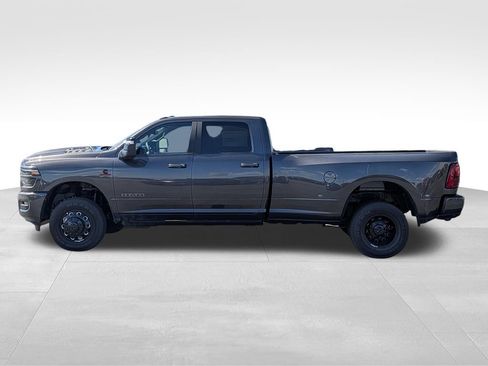 New 2026 RAM 3500 Laramie AWD/4WD image 3