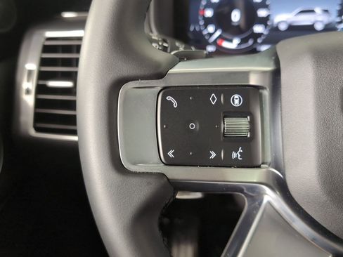 Certified 2025 Land Rover Discovery S image 13