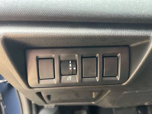 Used 2025 Subaru Outback image 12