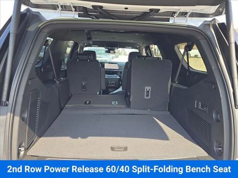New 2026 Chevrolet Suburban LT w/ Comfort Package AWD/4WD image 29
