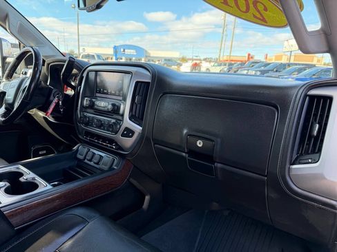 Used 2018 GMC Sierra 2500 SLT w/ Snow Plow Prep Package AWD/4WD image 61