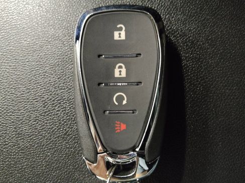 Used 2022 Chevrolet Equinox LS AWD/4WD image 32