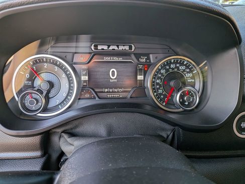 Used 2022 RAM 1500 Laramie AWD/4WD image 15