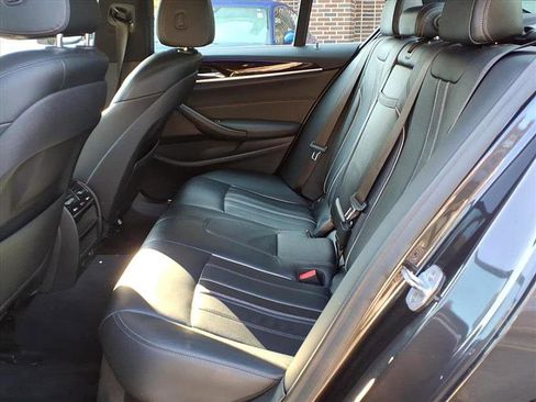 Used 2019 BMW 540i xDrive image 30