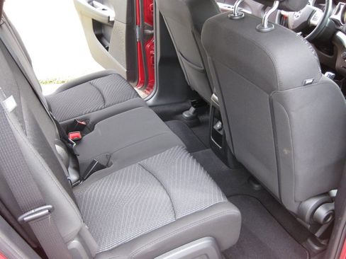 Used 2016 Dodge Journey SE w/ Flexible Seating Group image 30