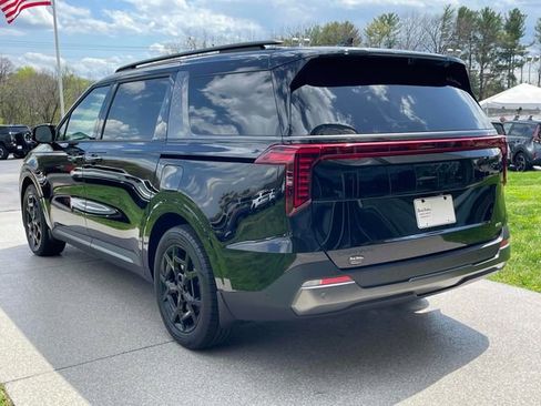 New 2025 Kia Carnival SX Prestige image 14