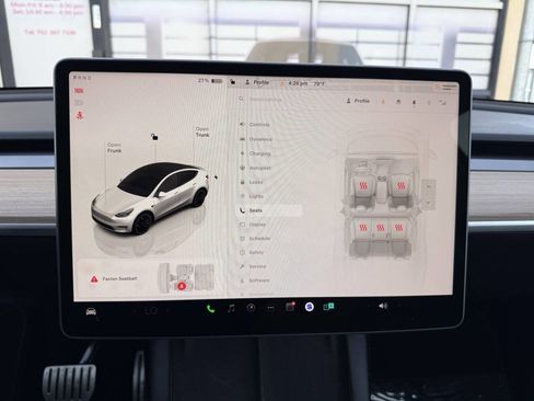 Used 2022 Tesla Model Y Performance image 15