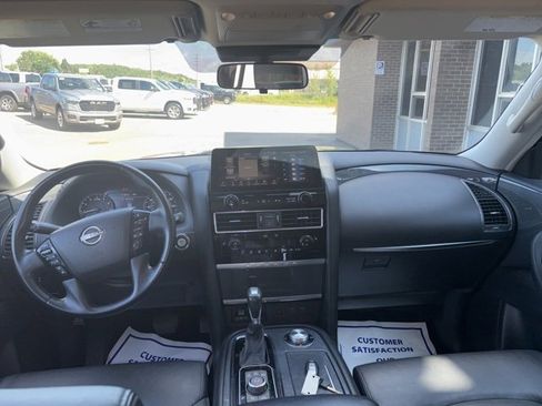 Used 2022 Nissan Armada SV image 17