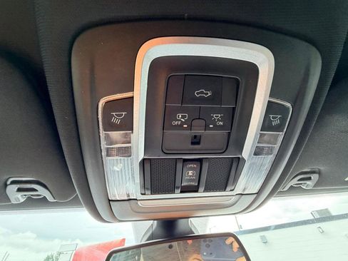 Used 2022 RAM 2500 Laramie AWD/4WD image 35