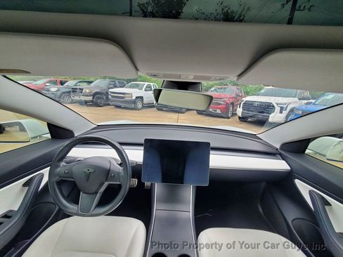 Used 2018 Tesla Model 3 image 17