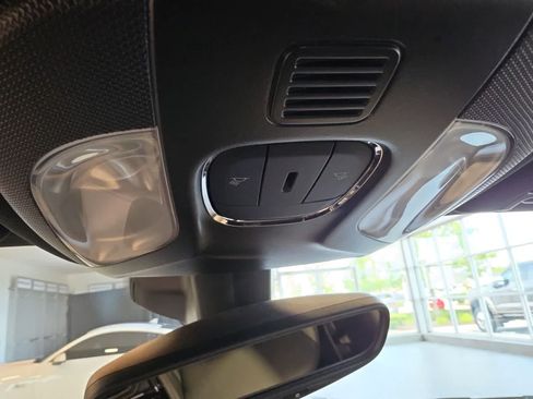 Used 2025 Jeep Compass Limited AWD/4WD image 29