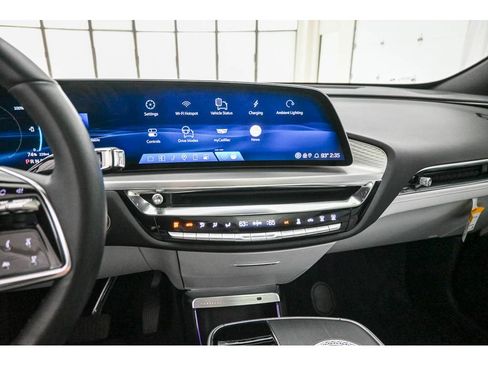 Certified 2024 Cadillac Lyriq Sport w/ LPO, Floor Liner Package AWD/4WD image 17