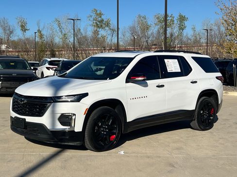 Used 2023 Chevrolet Traverse Premier w/ Redline Edition image 5