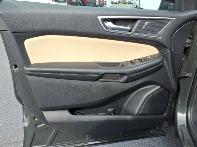 Used 2023 Ford Edge SEL w/ Convenience Package AWD/4WD image 18