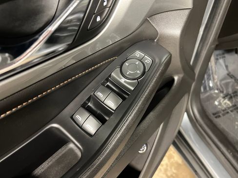 Certified 2021 Chevrolet Traverse LT AWD/4WD image 17