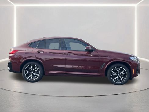 Used 2025 BMW X4 xDrive30i image 29